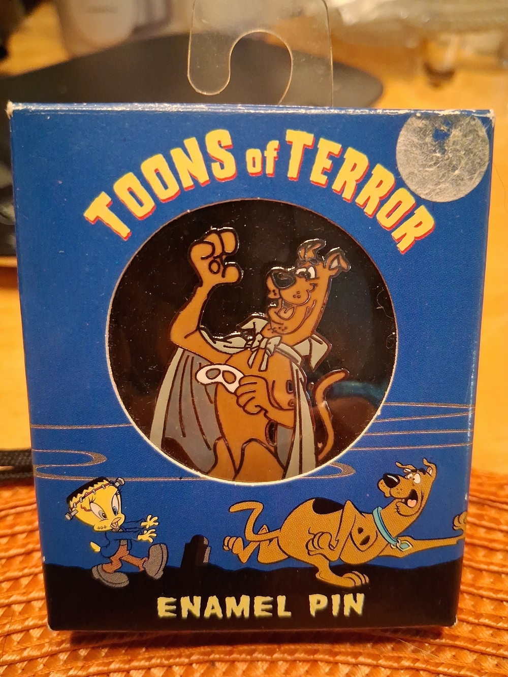 Warner Bros. Studio Store Scooby Doo Toons of Terror Enamel Lapel Pin 1998 NIB